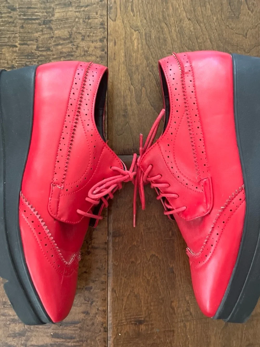 N/A red faux